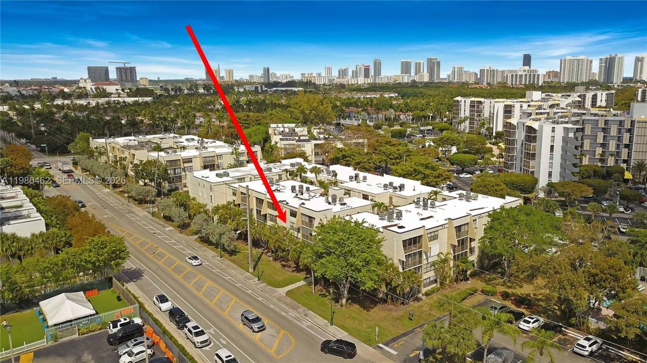 20381 NE 30th Ave, Unit 220, Aventura, FL 33180 Photo