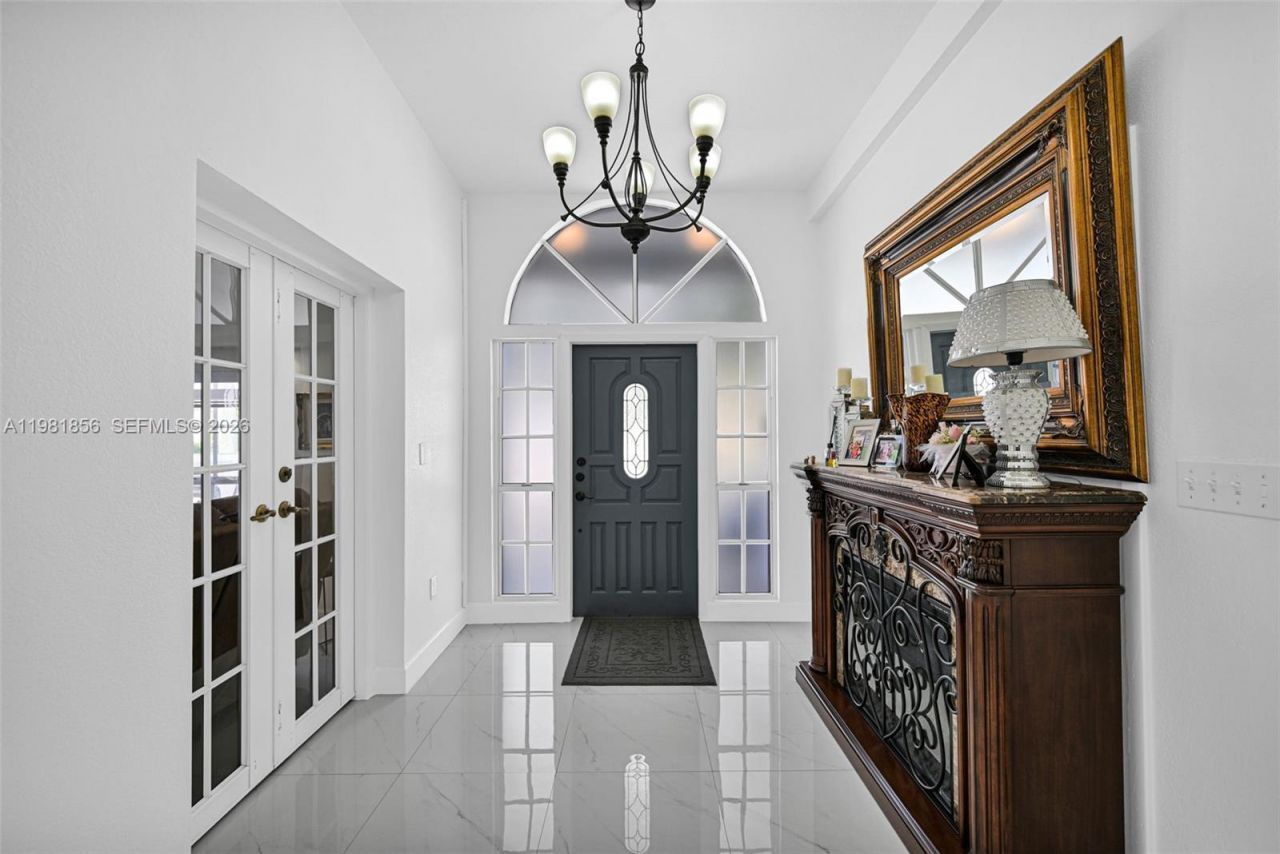 756 W 53rd St , Hialeah, FL 33012 Photo