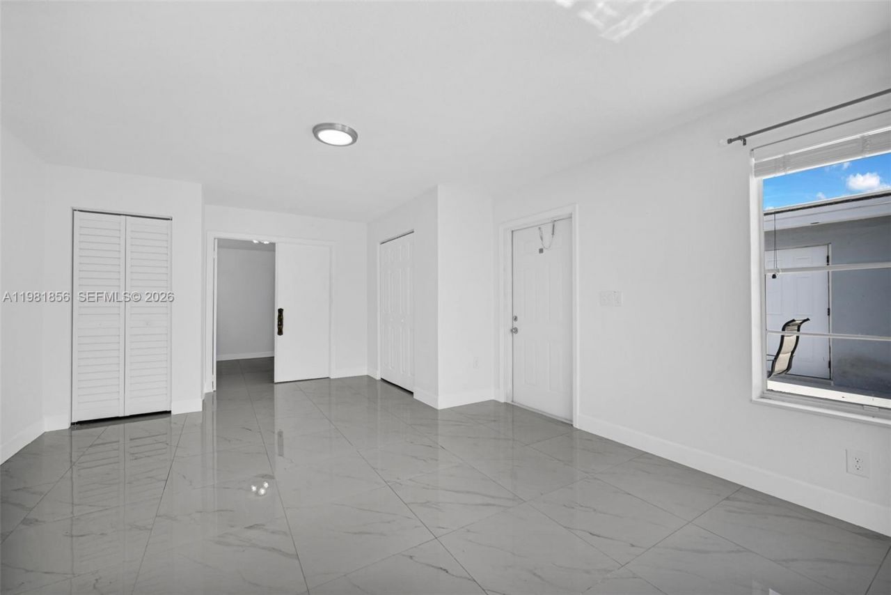 756 W 53rd St, Hialeah, FL 33012 Photo