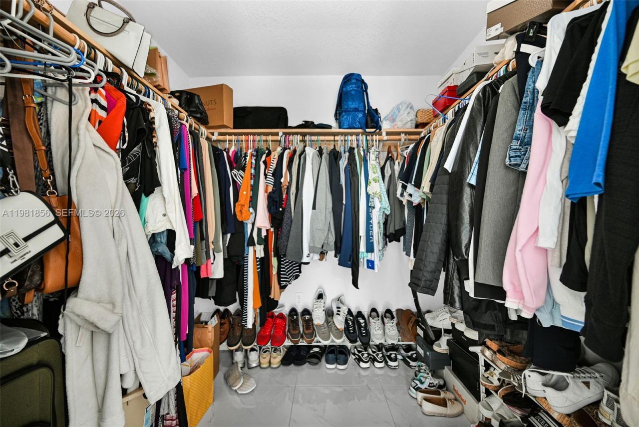 756 W 53rd St, Hialeah, FL 33012 Photo