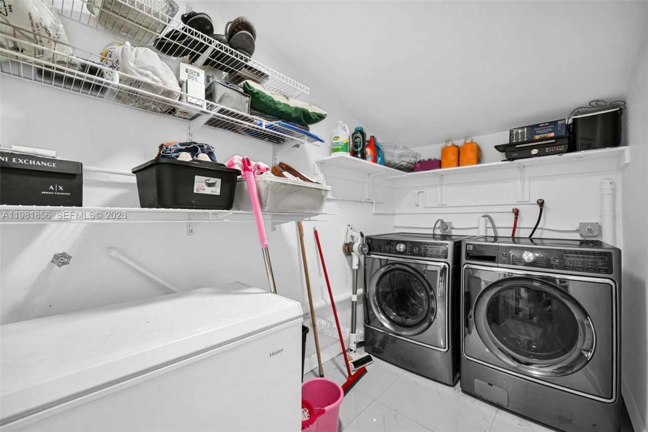 756 W 53rd St, Hialeah, FL 33012 Photo