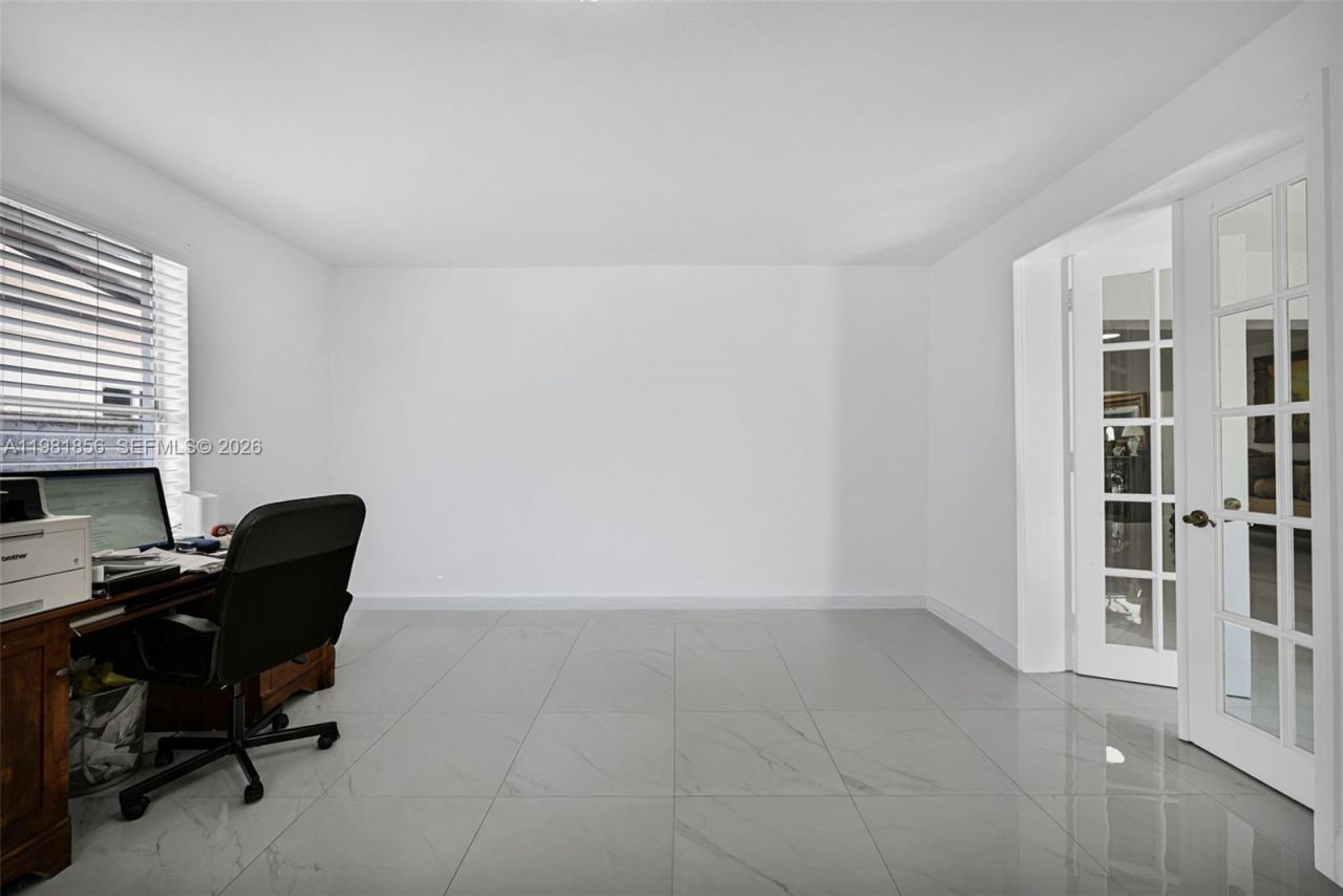 756 W 53rd St , Hialeah, FL 33012 Photo