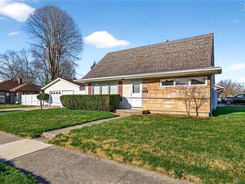 2051 S Smithville Road, Kettering, OH 45420 Photo 2