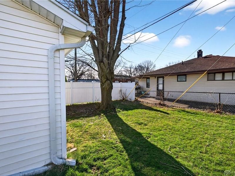 2051 S Smithville Road, Kettering, OH 45420 Photo 31