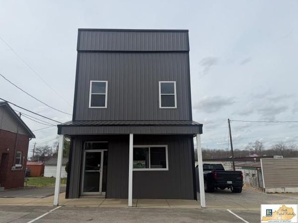 43 Mammoth Cave Street , Park City, KY 42160