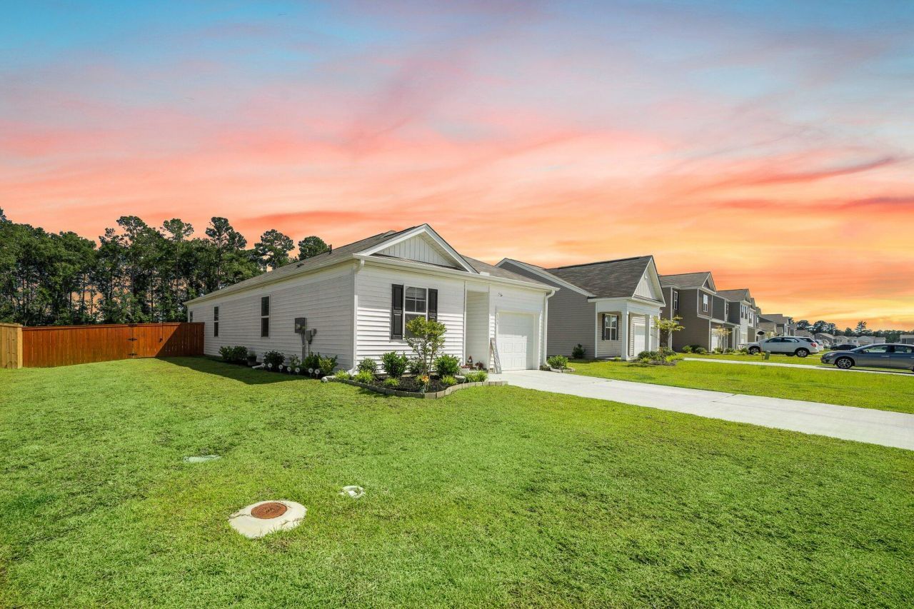 133 Ivory Shadow Road, Summerville, SC 29486 Main Photo