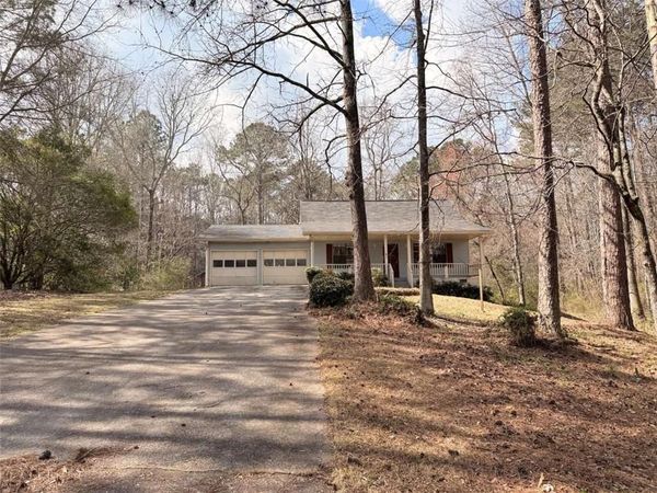 4629 South Woodlake Lane SE, Conyers, GA 30013