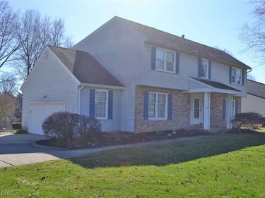 6566 Hythe Street NW, Canton, OH 44708