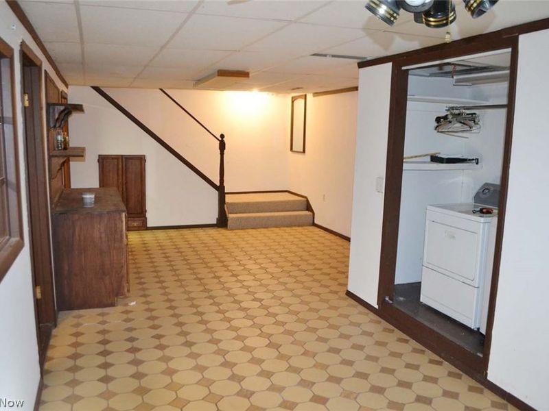 6566 Hythe Street NW, Canton, OH 44708 Photo 22