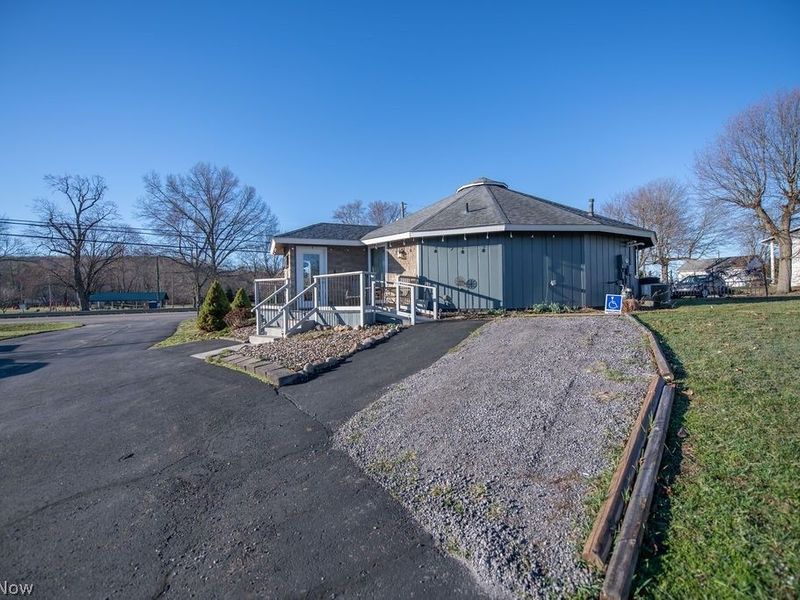 411 W Canal Street, Malvern, OH 44644 Photo 2