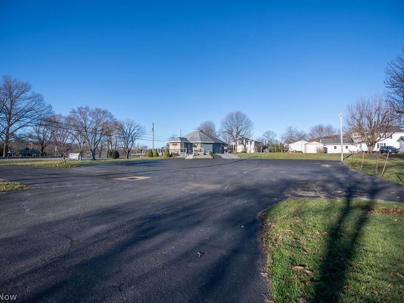 411 W Canal Street, Malvern, OH 44644 Photo 4