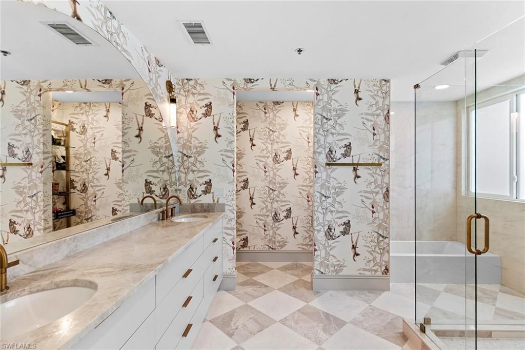 1005 4th St S, Unit 203, Naples, FL 34102 Photo