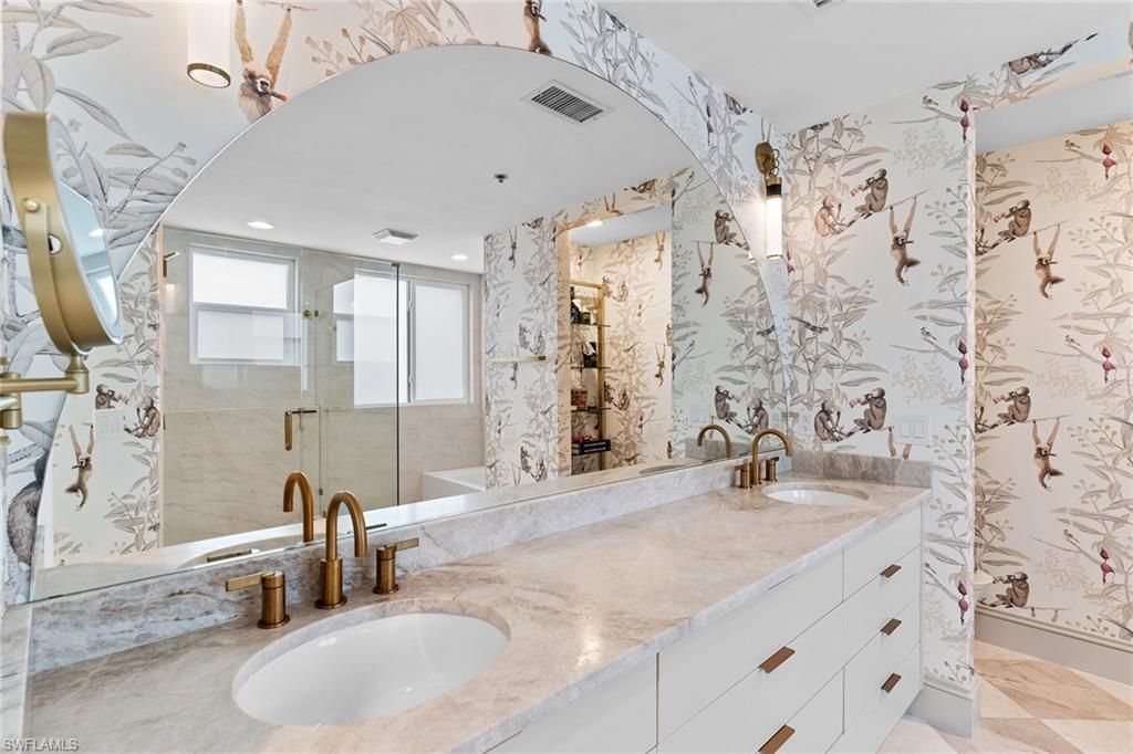 1005 4th St S, Unit 203, Naples, FL 34102 Photo