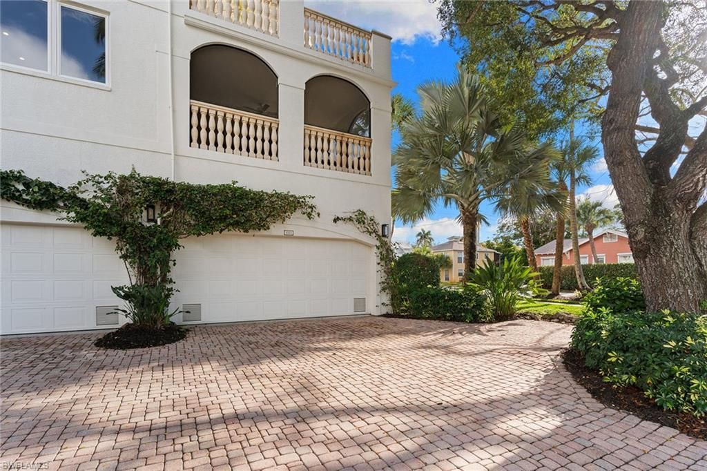 1005 4th St S, Unit 203, Naples, FL 34102 Photo