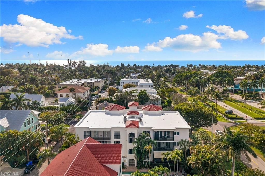 1005 4th St S, Unit 203, Naples, FL 34102 Photo