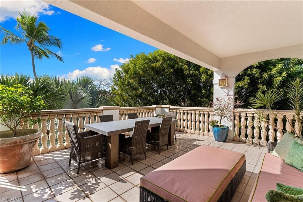 1005 4th St S, Unit 203, Naples, FL 34102 Photo