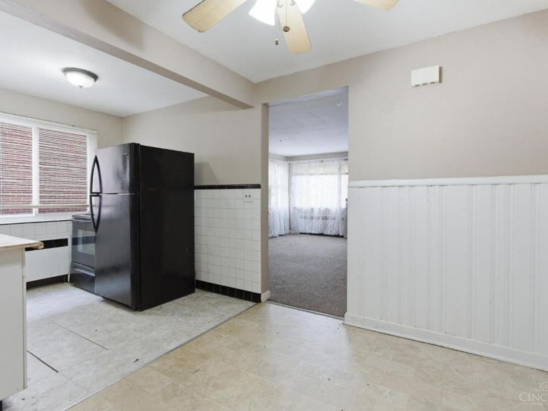 3911 E Gatewood Lane, Silverton, OH 45236 Photo 10