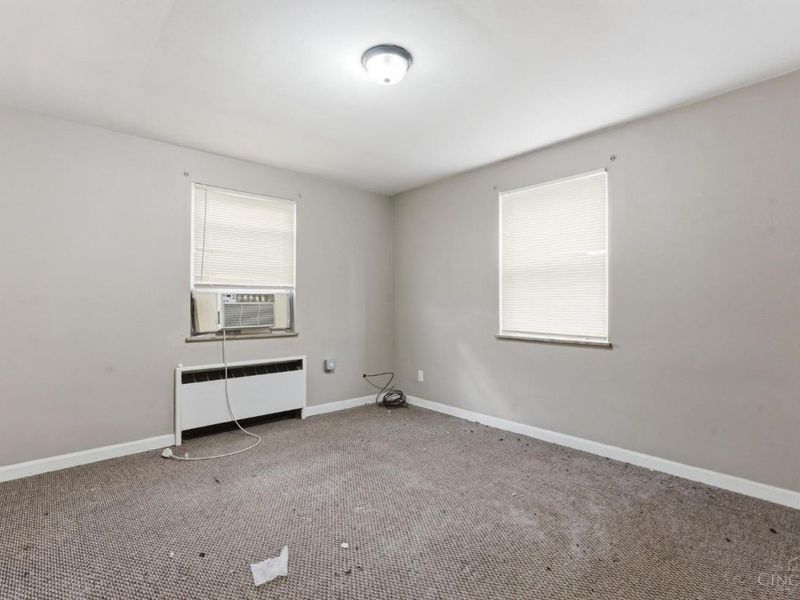 3911 E Gatewood Lane, Silverton, OH 45236 Photo 14