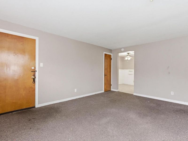 3911 E Gatewood Lane, Silverton, OH 45236 Photo 7