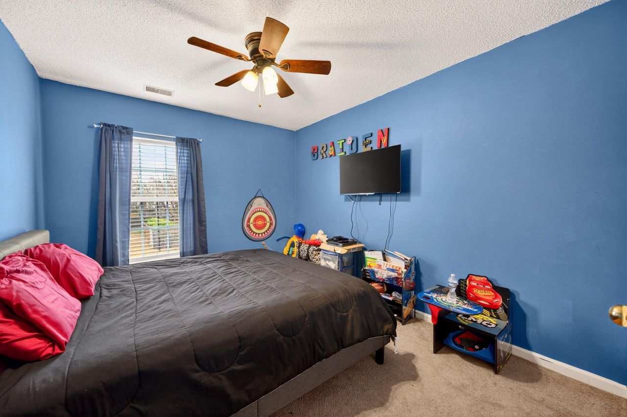 100 Dellwood Street Photo 14