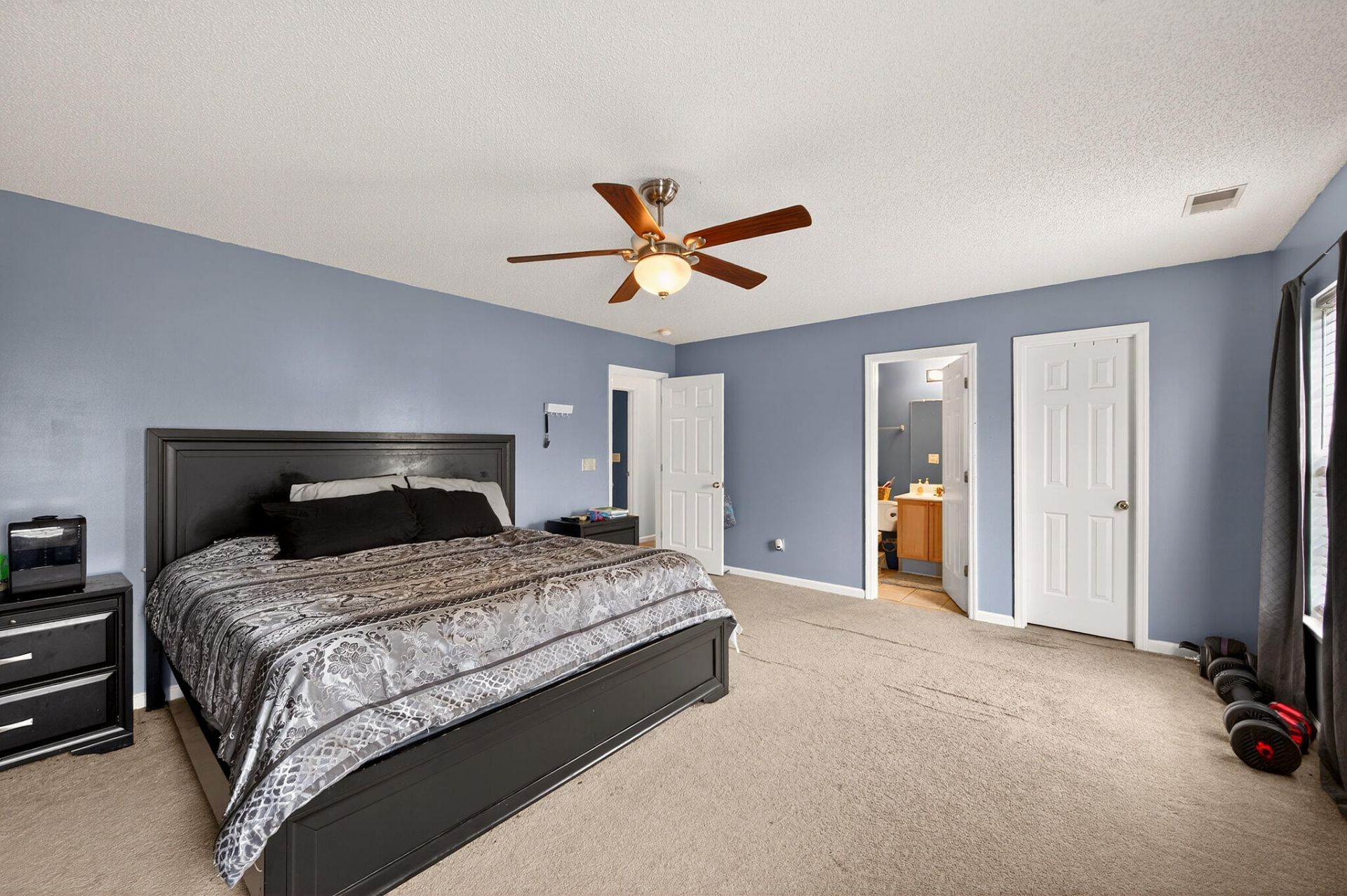 100 Dellwood Street Photo 15