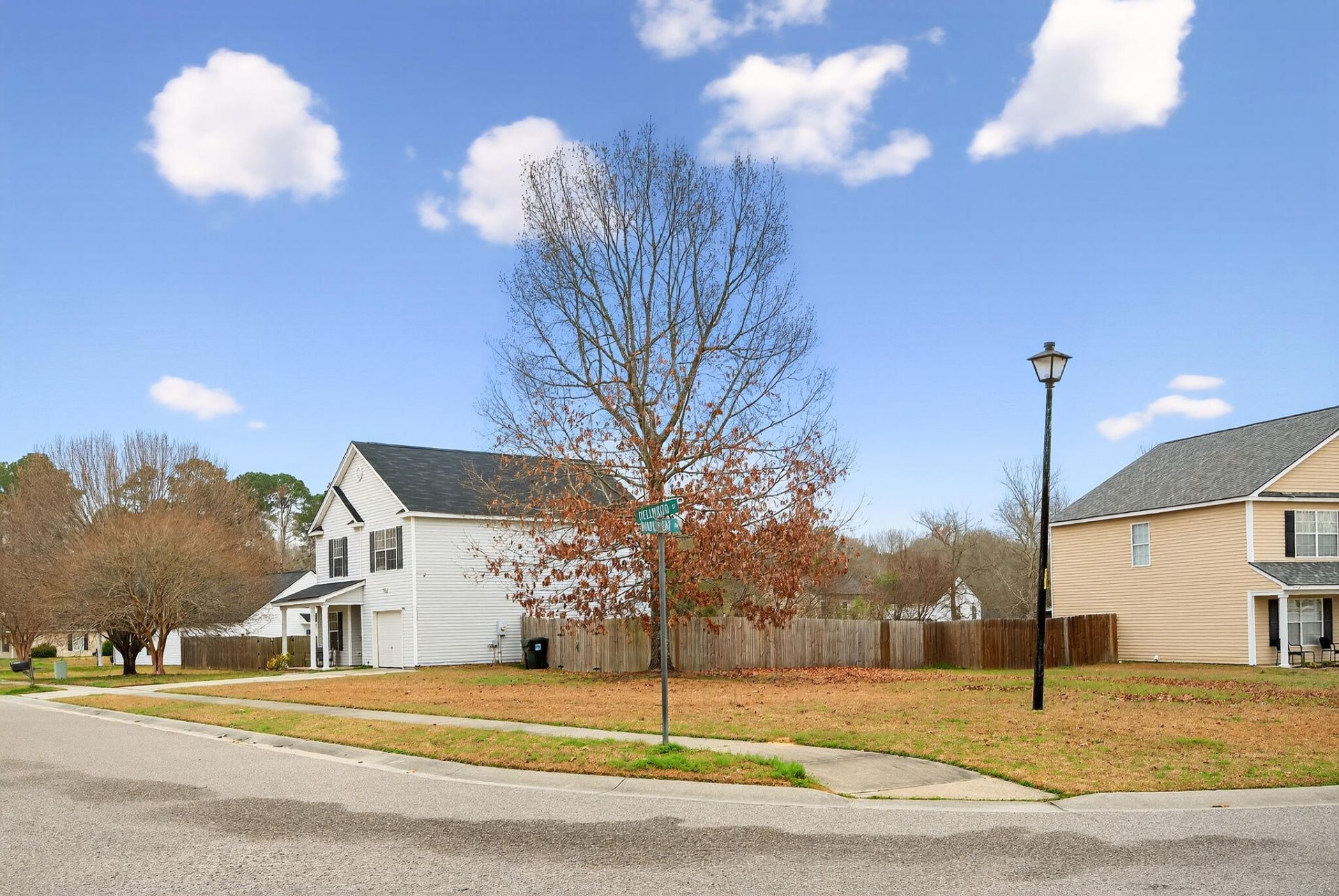 100 Dellwood Street Photo 19