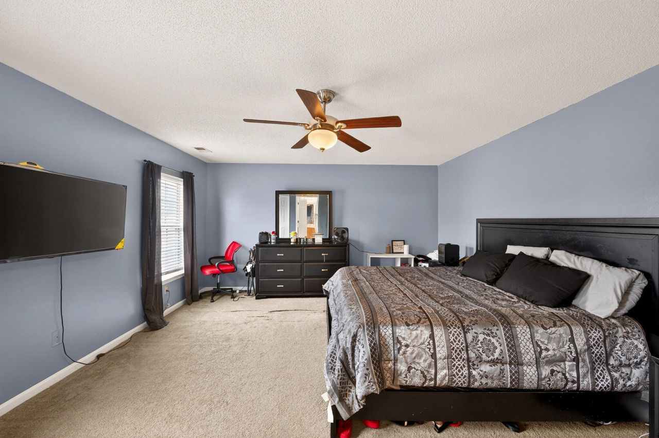 100 Dellwood Street Photo 20