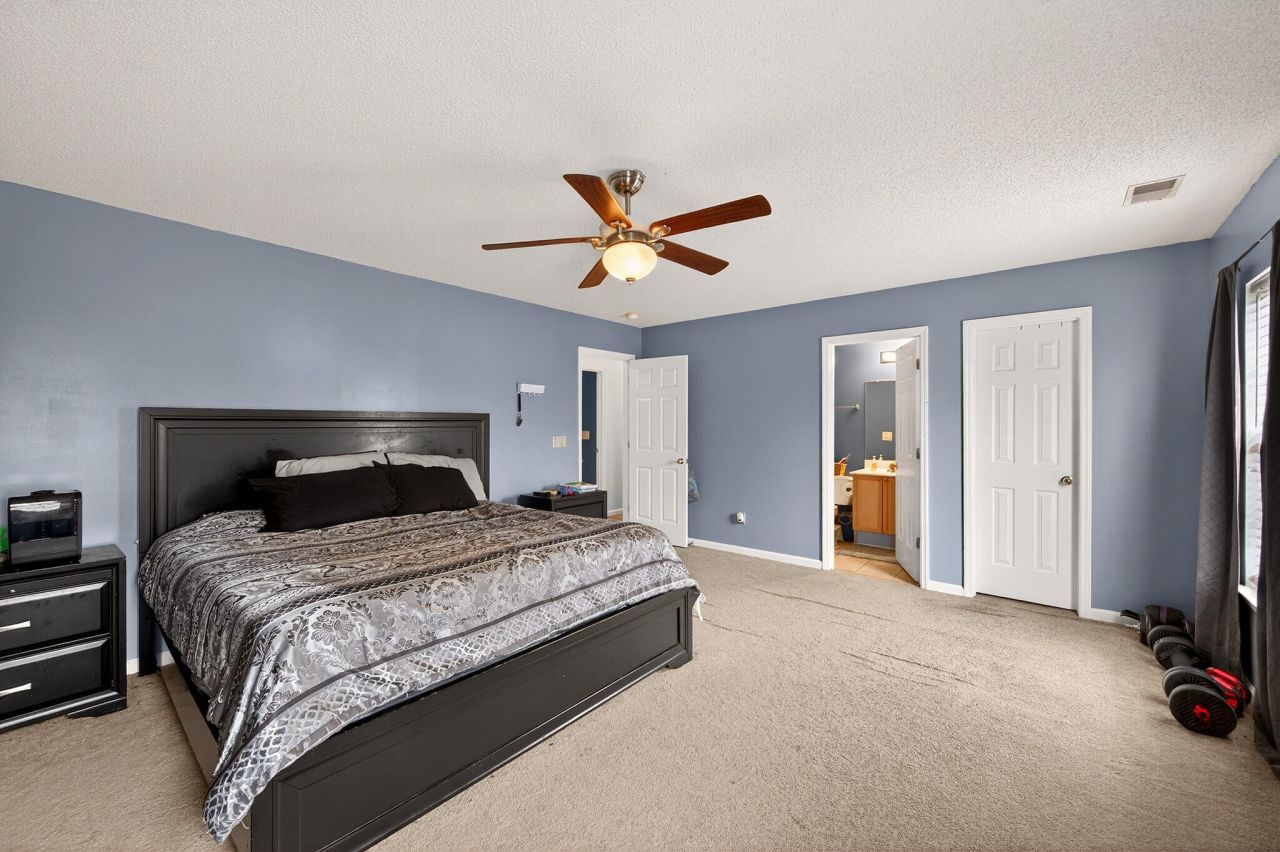 100 Dellwood Street Photo 21