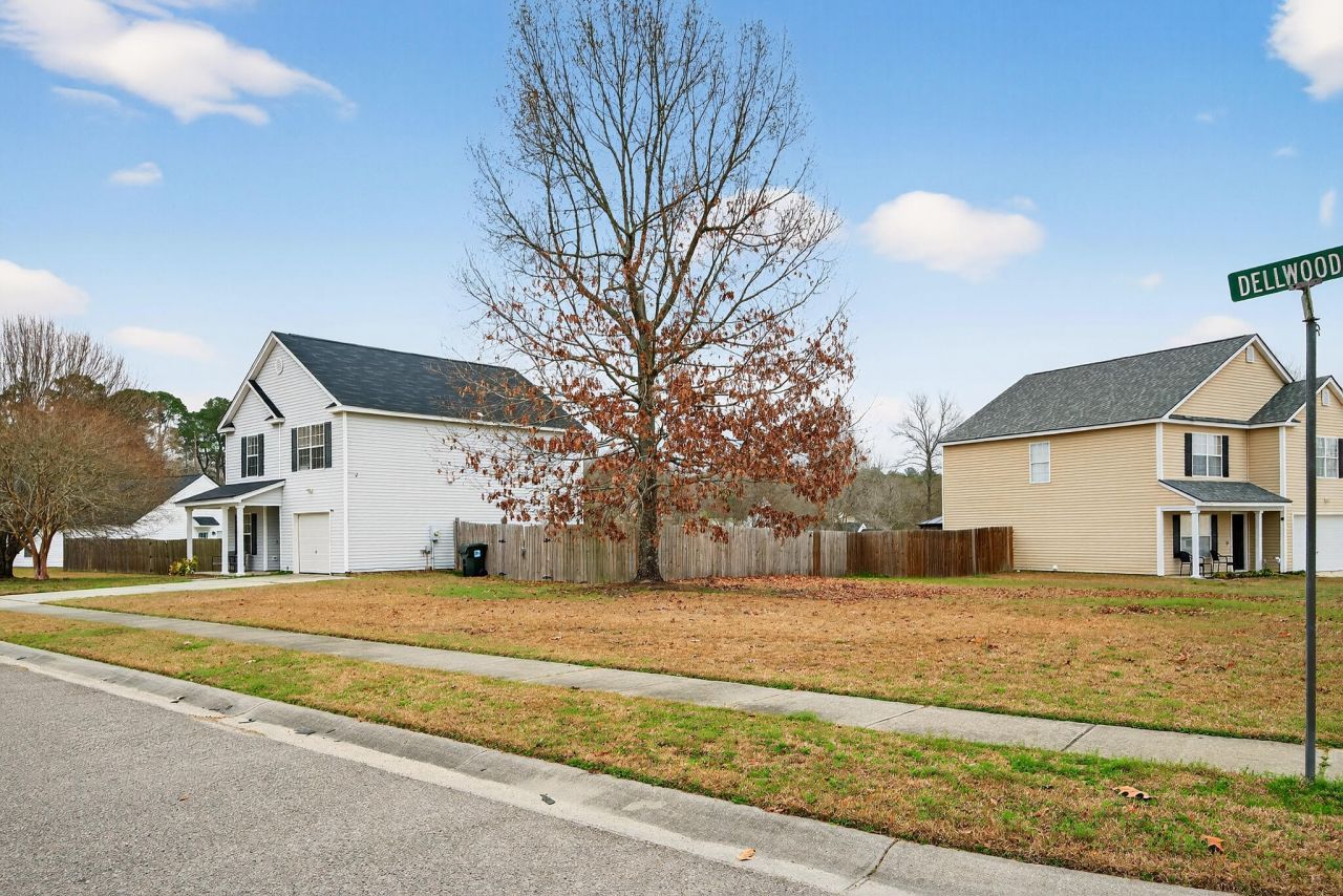 100 Dellwood Street Photo 26