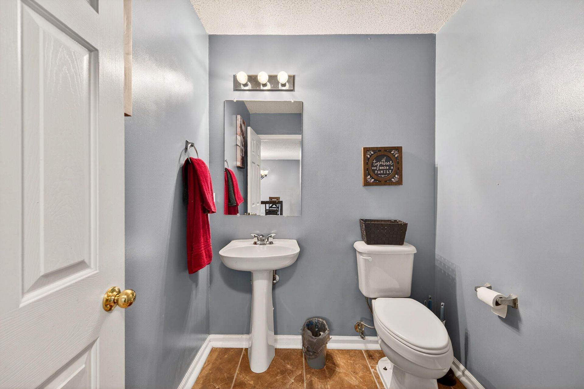100 Dellwood Street Photo 4