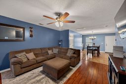 100 Dellwood Street photo 4