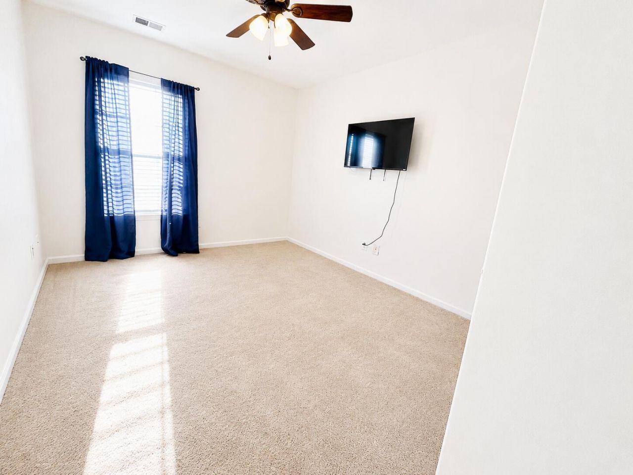 100 Dellwood Street Photo 8