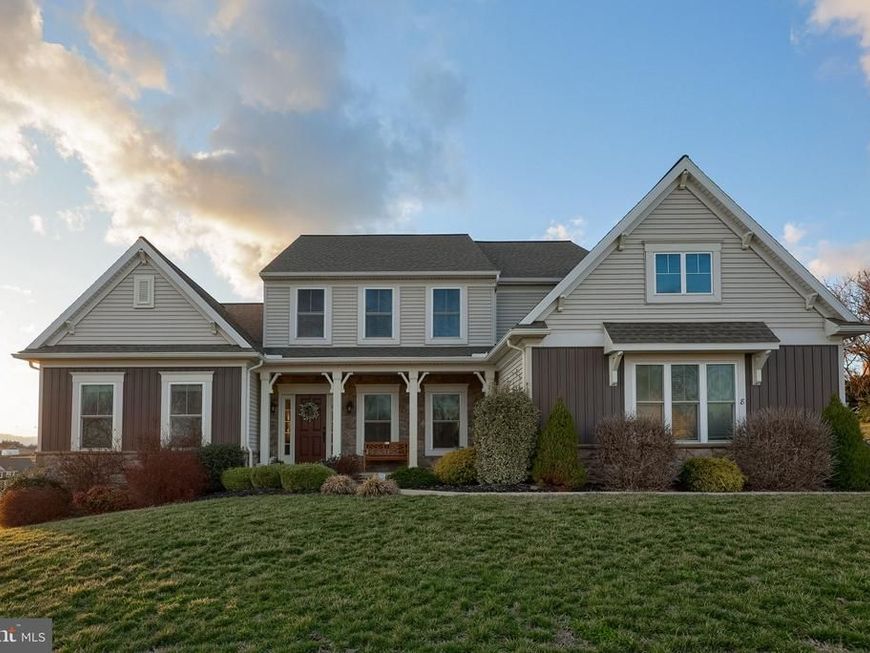 8 Ivanhoe Lane, Wrightsville, PA 17368 Main Photo