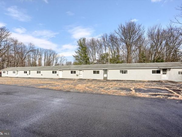 145 CHAMBERLAINE AVENUE , POTTSVILLE, PA 17901