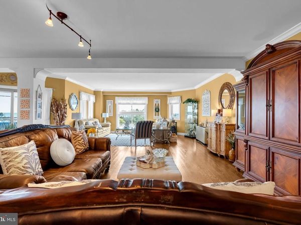 300 OCEAN AVE. N, Unit 3 C, LONG BRANCH, NJ 07740