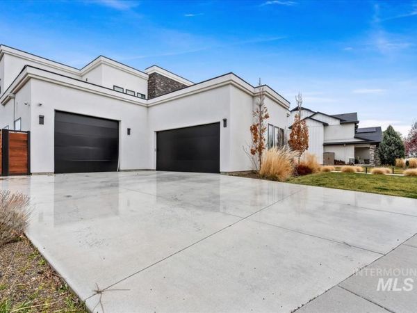 3492 E Heartleaf Dr, Boise, ID 83716