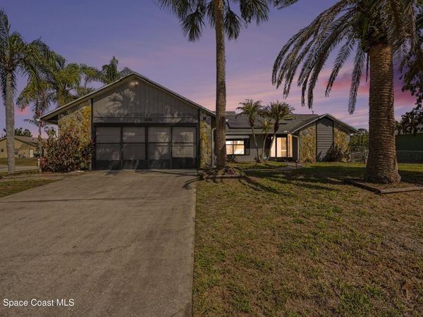 1895 Gallivan Street NW, Palm Bay, FL 32907