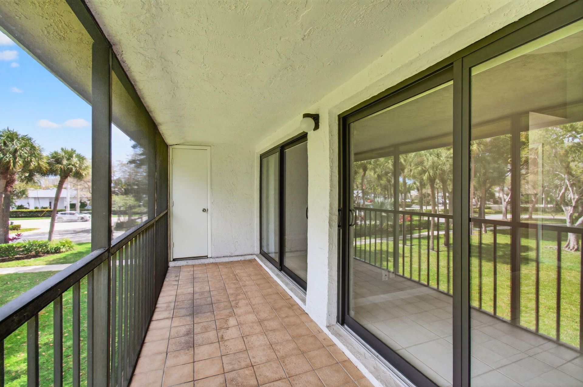 3939 NE 5th Avenue, Unit B201, Boca Raton, FL 33431 Photo