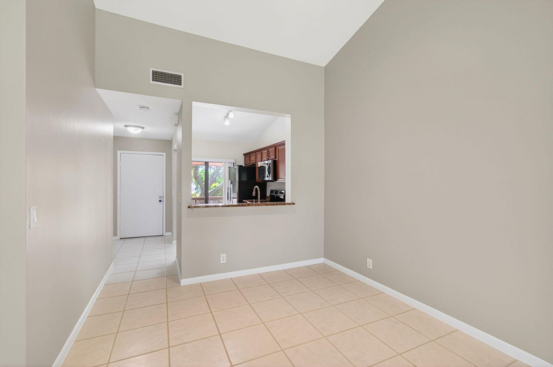 3939 NE 5th Avenue, Unit B201, Boca Raton, FL 33431 Photo