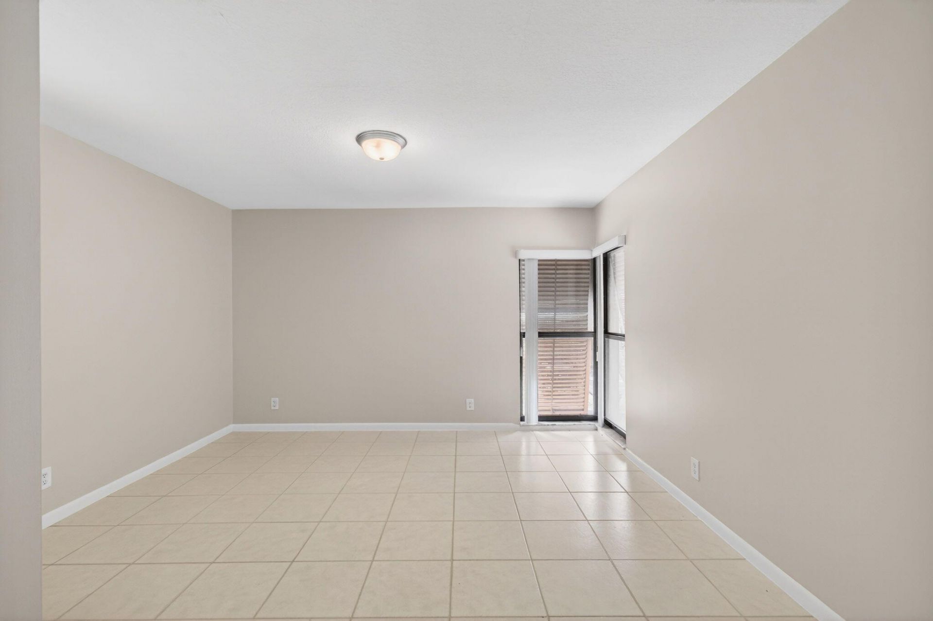 3939 NE 5th Avenue, Unit B201, Boca Raton, FL 33431 Photo