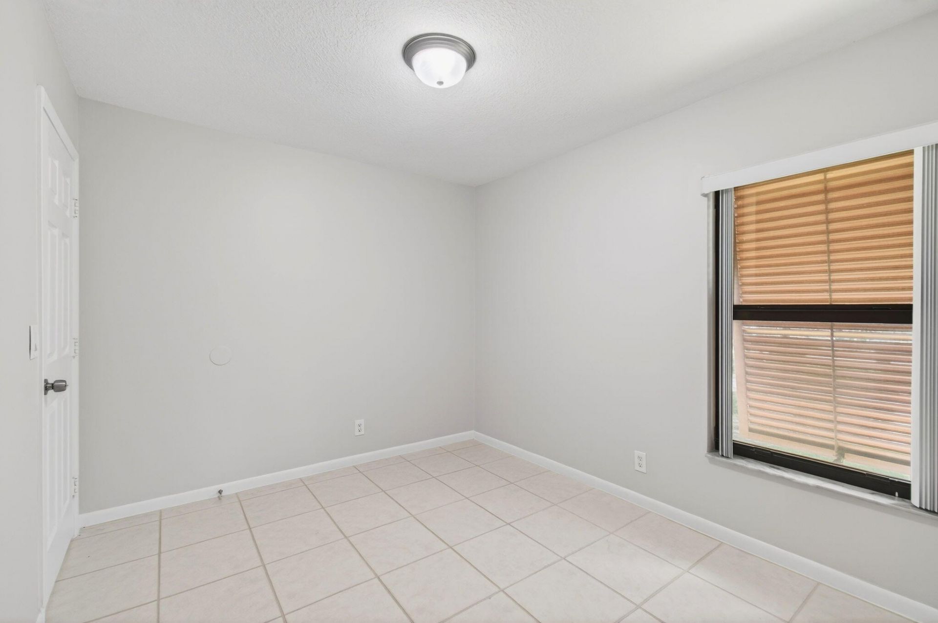 3939 NE 5th Avenue, Unit B201, Boca Raton, FL 33431 Photo