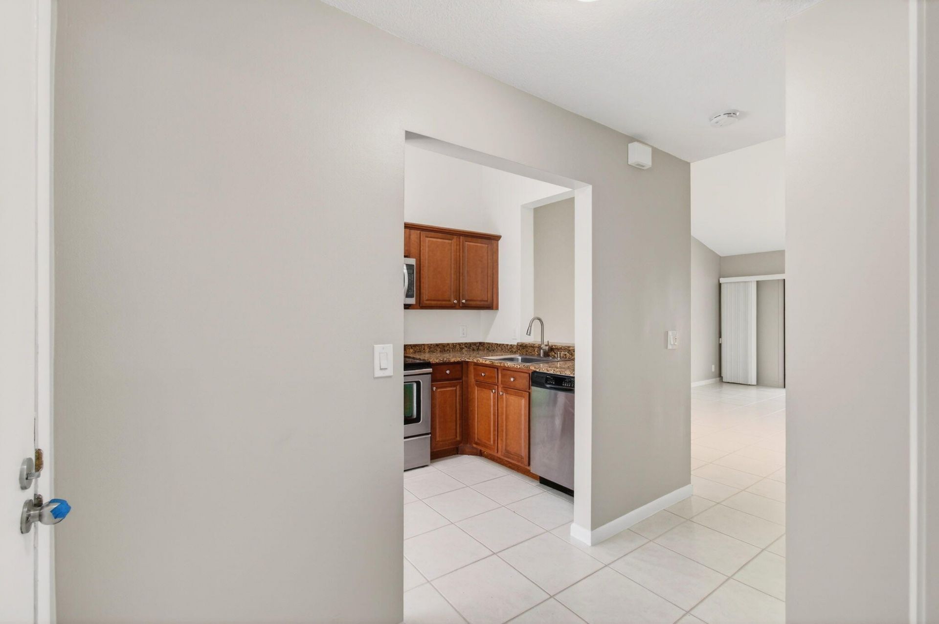 3939 NE 5th Avenue, Unit B201, Boca Raton, FL 33431 Photo