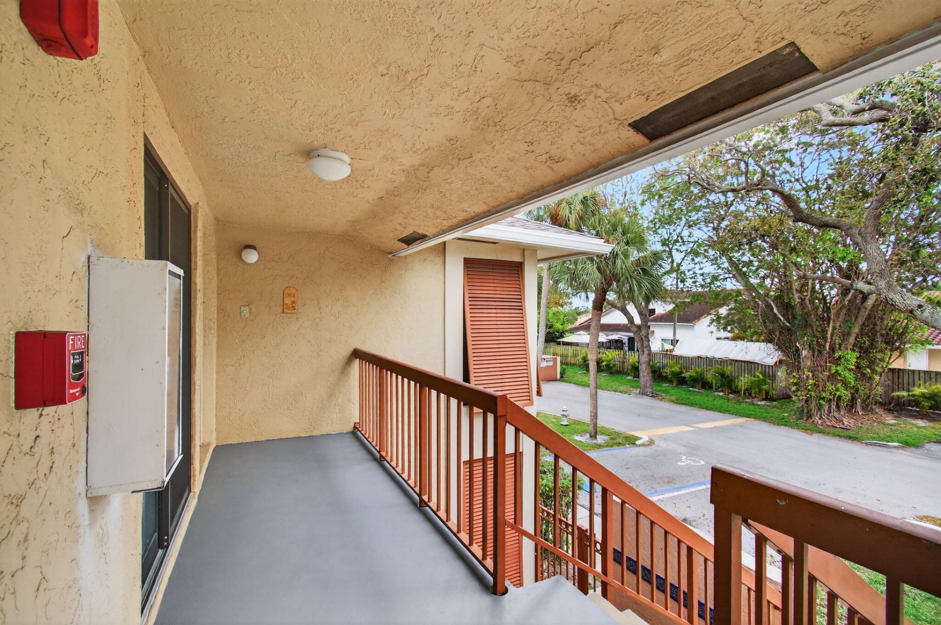 3939 NE 5th Avenue, Unit B201, Boca Raton, FL 33431 Photo
