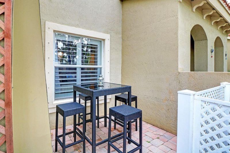 400 Lake Monterey Circle, Boynton Beach, FL 33426 Photo