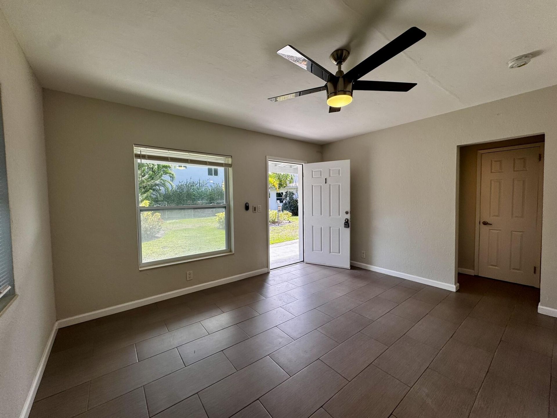 625 NE 14th Avenue, Unit 1, Fort Lauderdale, FL 33304 Photo