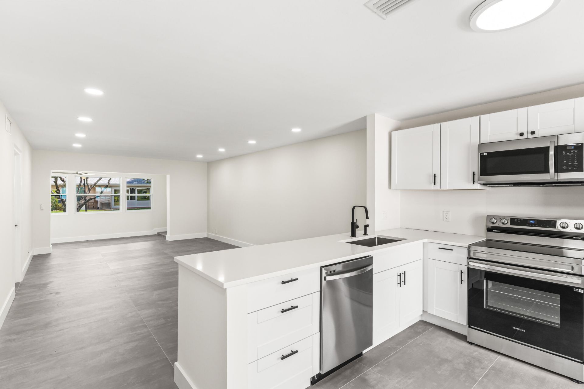 551 Covered Bridge Boulevard, Lake Worth, FL 33467 Photo