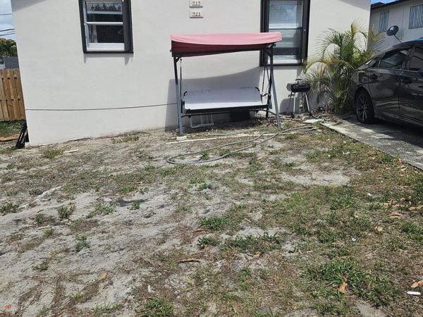 919 Selkirk Street, West Palm Beach, FL 33405