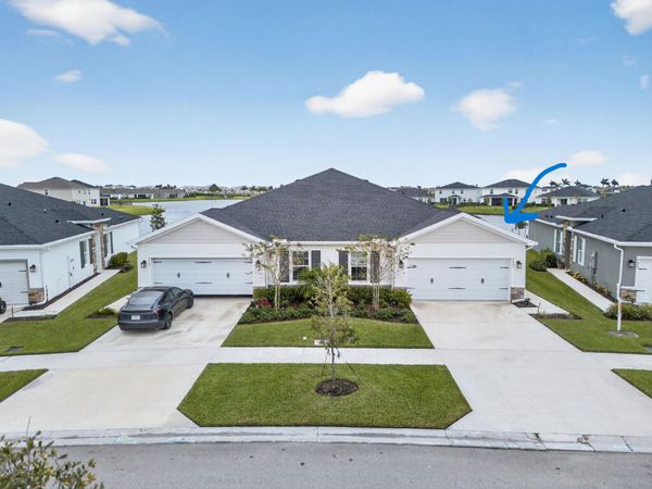 9473 SW Libertas Way, Port St. Lucie, FL 34987