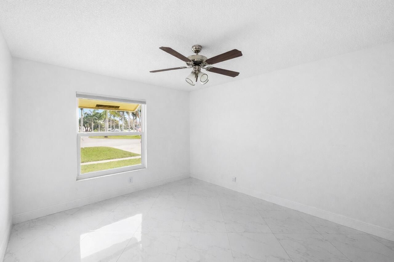 281 N Country Club Boulevard, Boca Raton, FL 33487 Photo