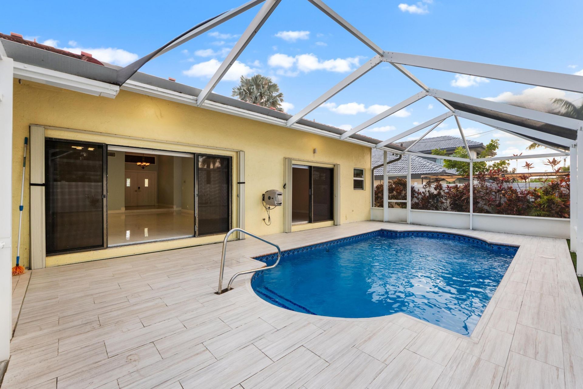 281 N Country Club Boulevard, Boca Raton, FL 33487 Photo